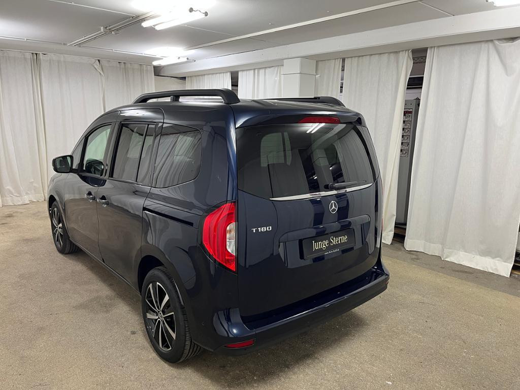 Mercedes-Benz T 180