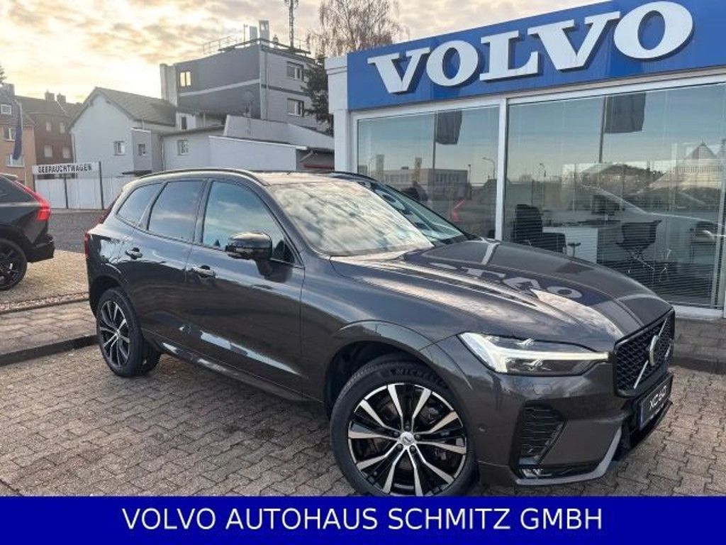 Volvo XC60 Plus Dark
