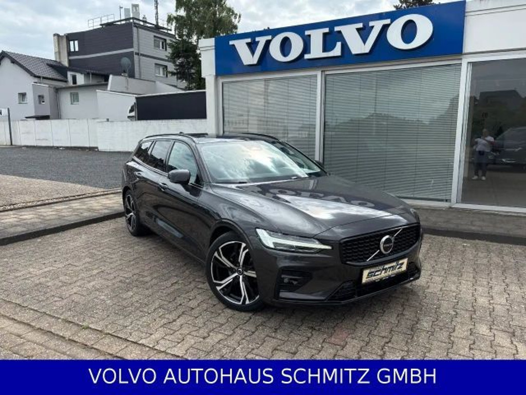 Volvo V60 Plus Dark