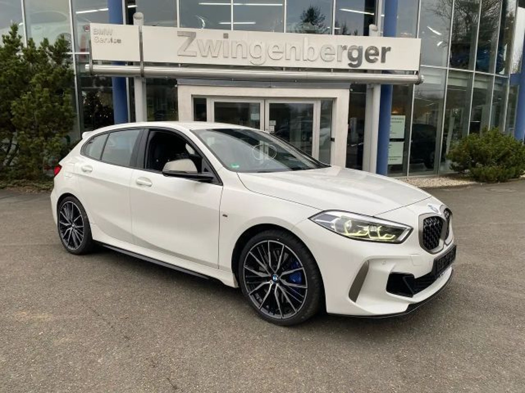BMW 1 Serie 135 xDrive Sedan