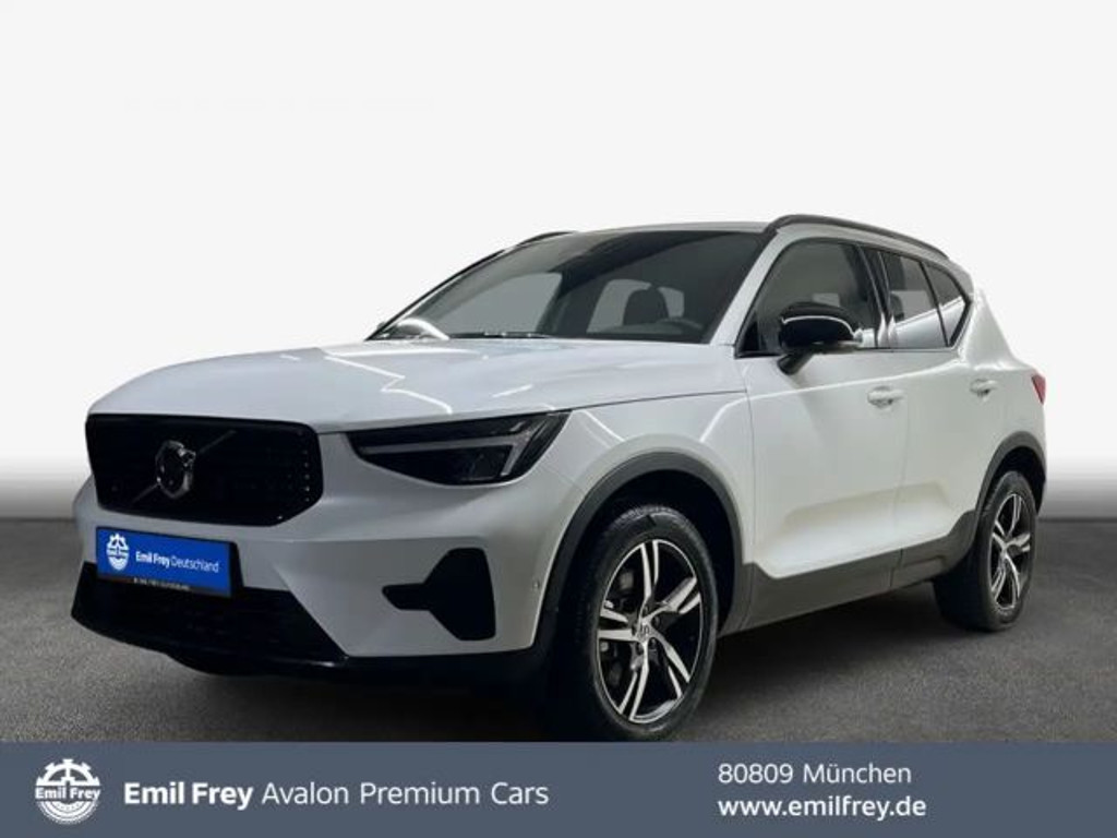 Volvo XC40 Plus Dark