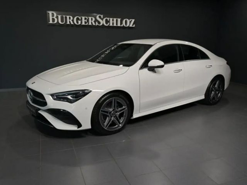 Mercedes-Benz CLA-Klasse CLA 200 AMG Line Coupé