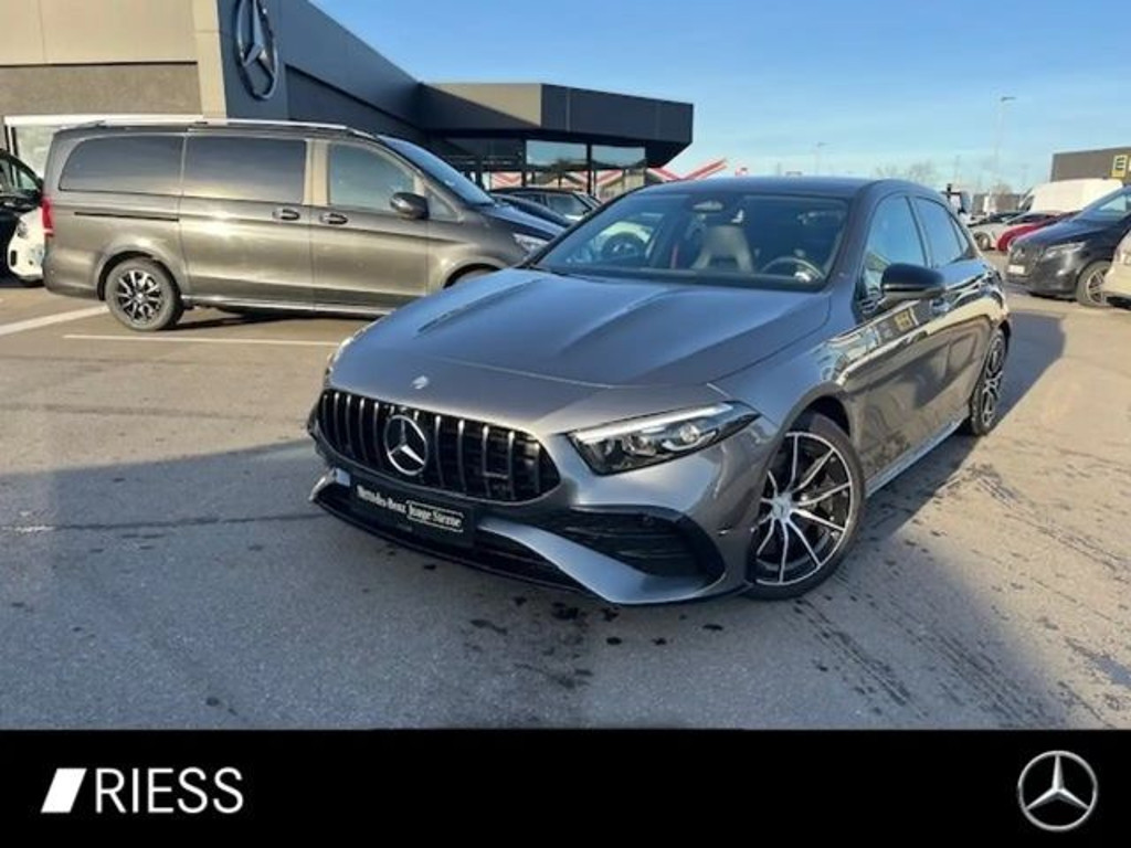 Mercedes-Benz A-Klasse A 35 AMG 4MATIC AMG Line
