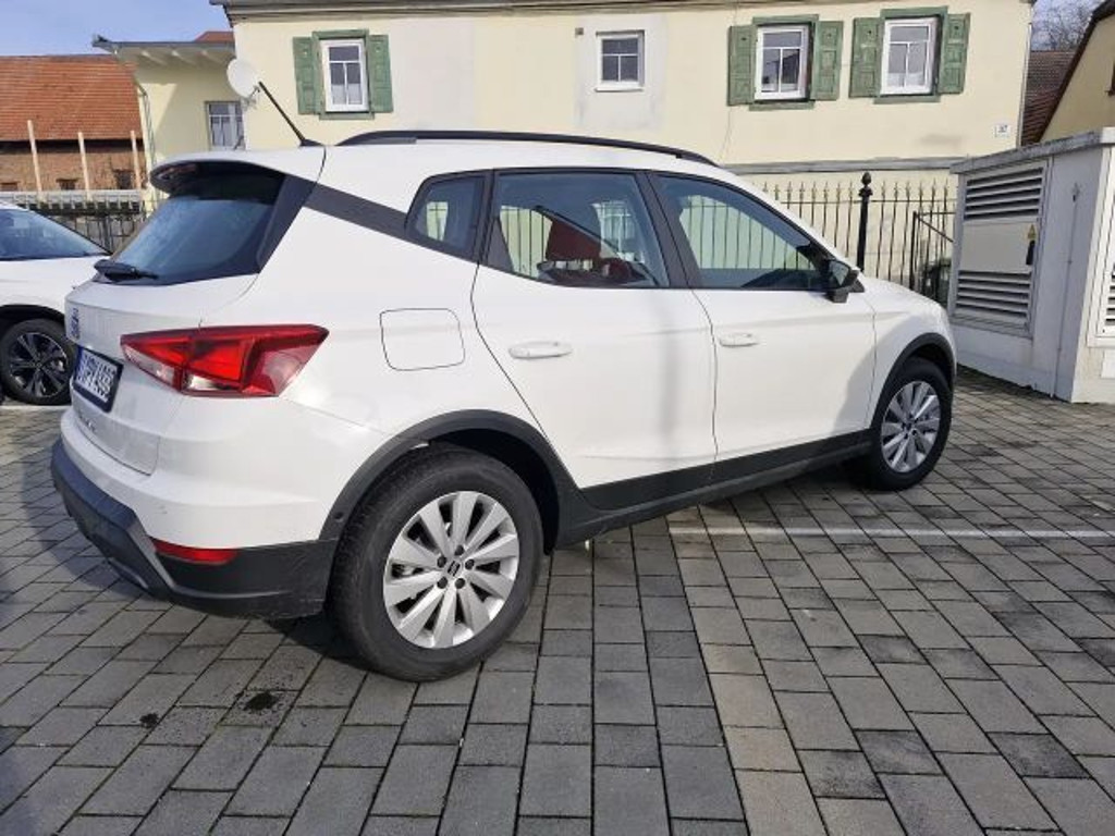 Seat Arona