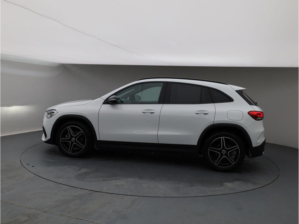 Mercedes-Benz GLA-Klasse GLA 200 AMG Line