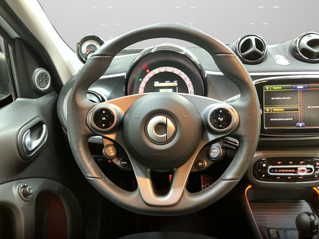 Smart EQ forfour