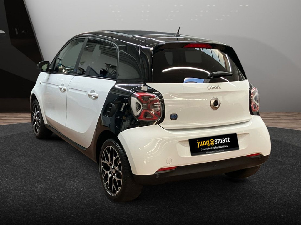 Smart EQ forfour