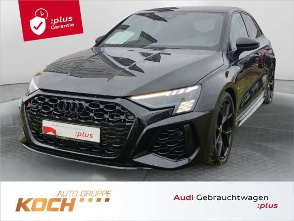 Audi RS3 Sportback Sedan Quattro S-Tronic