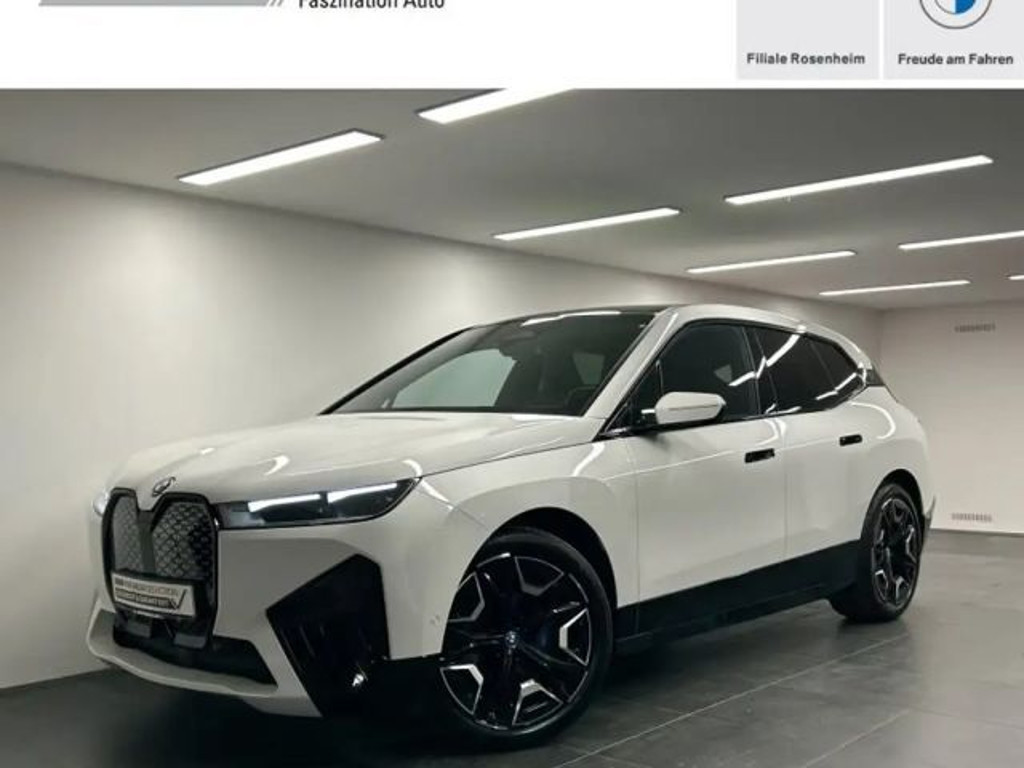 BMW iX xDrive40