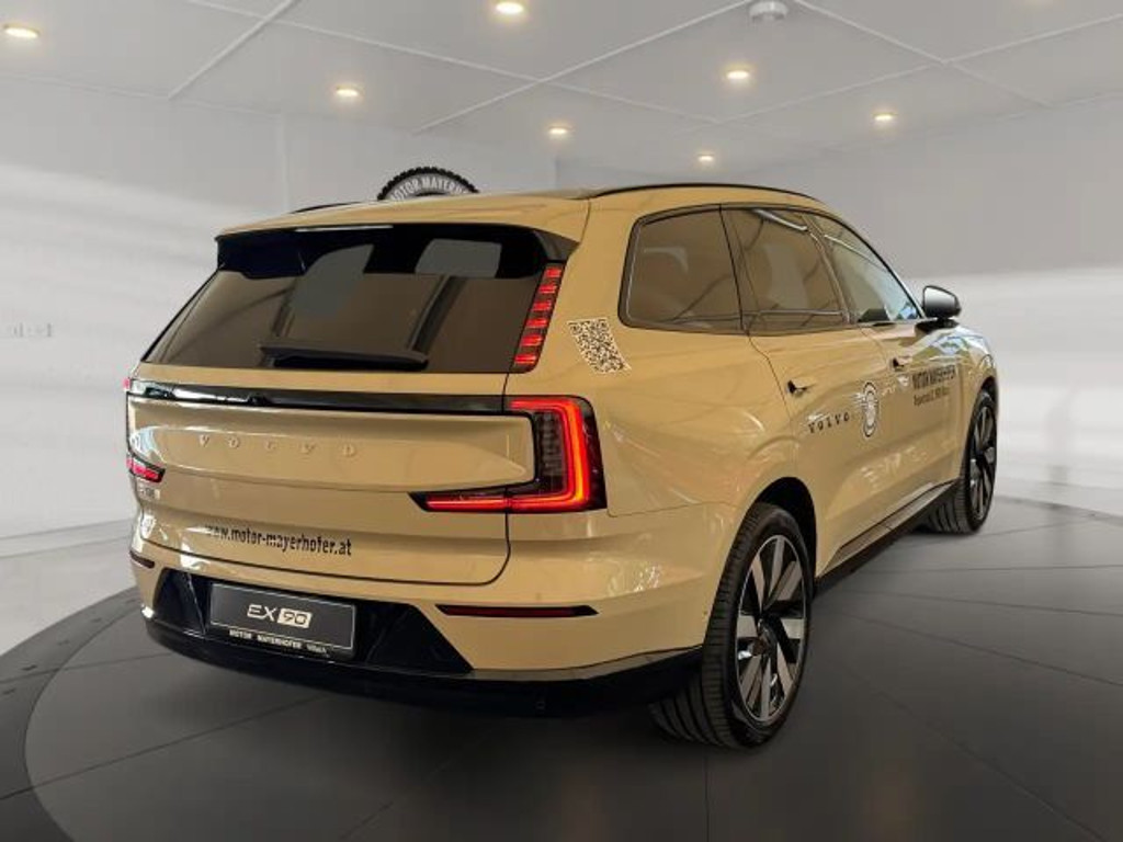 Volvo EX90