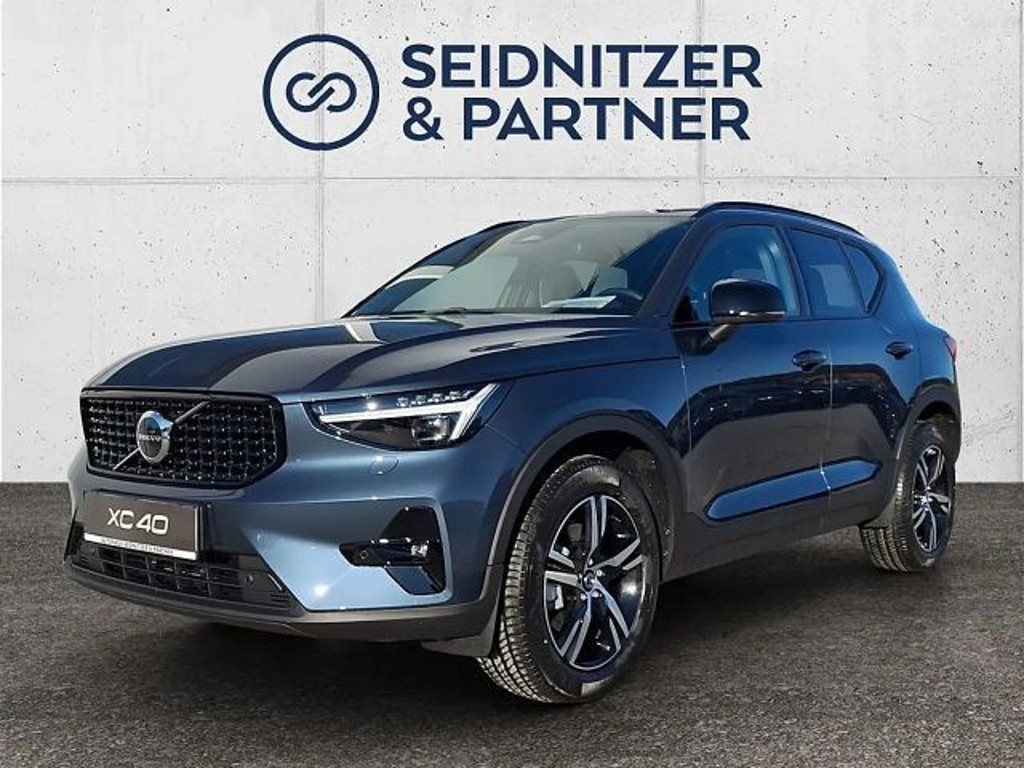 Volvo XC40 Plus Dark