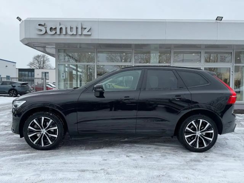 Volvo XC60 Plus Dark