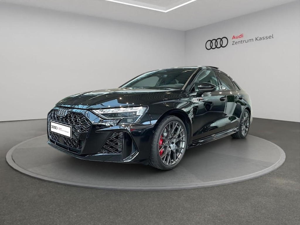 Audi RS3 Sedan Quattro S-Tronic