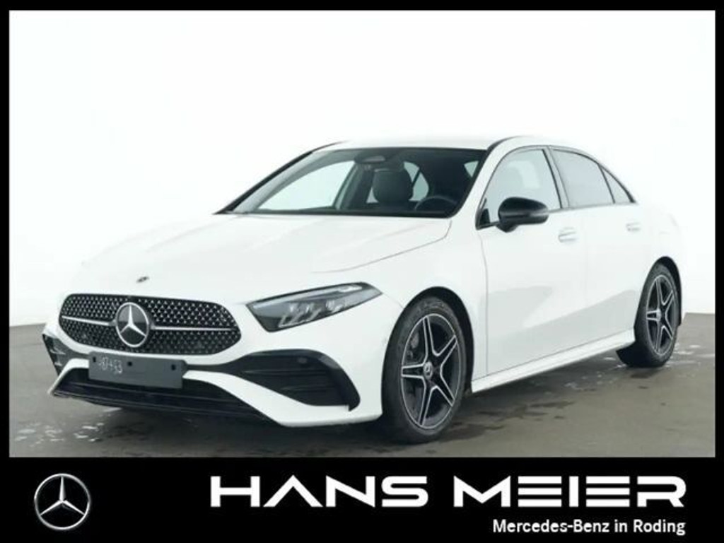 Mercedes-Benz A-Klasse A 220 4MATIC AMG Line