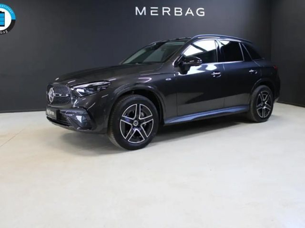 Mercedes-Benz GLC-Klasse GLC 300 4MATIC AMG Line GLC 300 e Premium