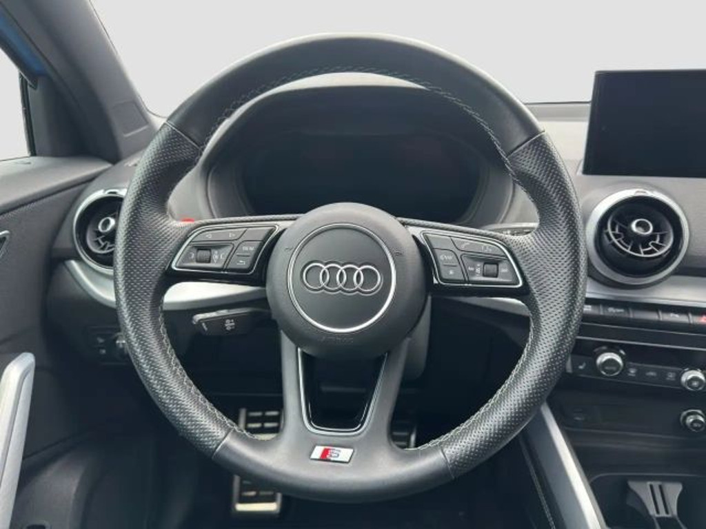 Audi SQ2