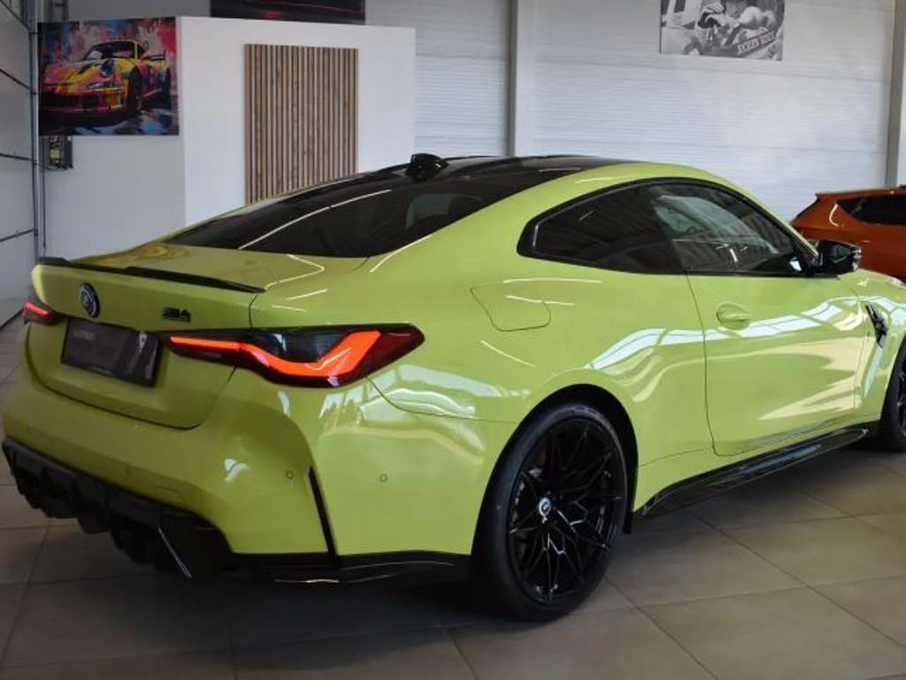 BMW M4