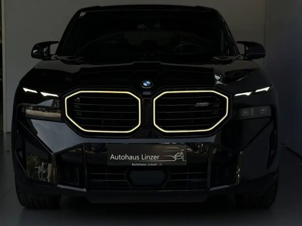 BMW XM
