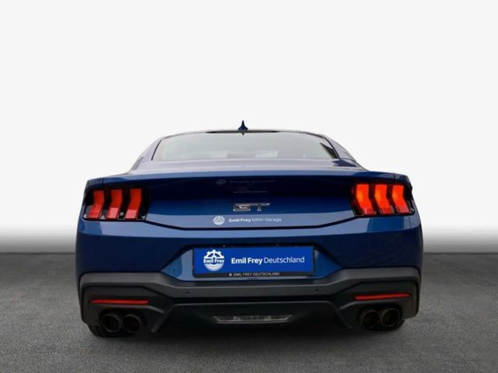 Ford Mustang Fastback GT 5.0 V8