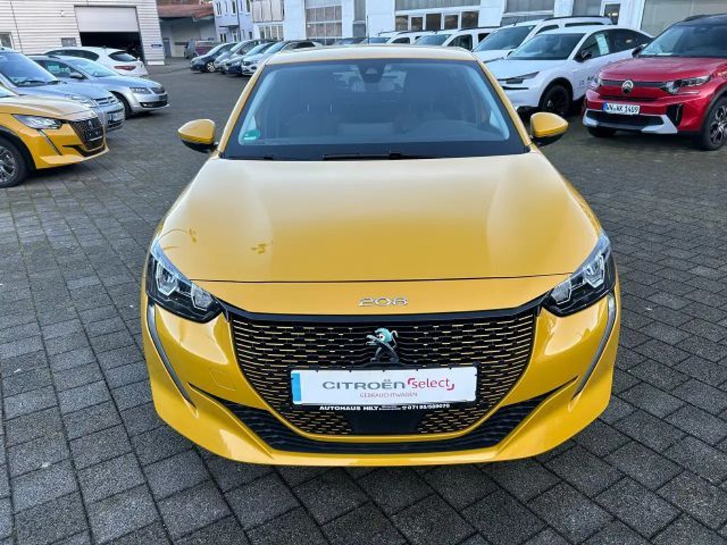 Peugeot e-208