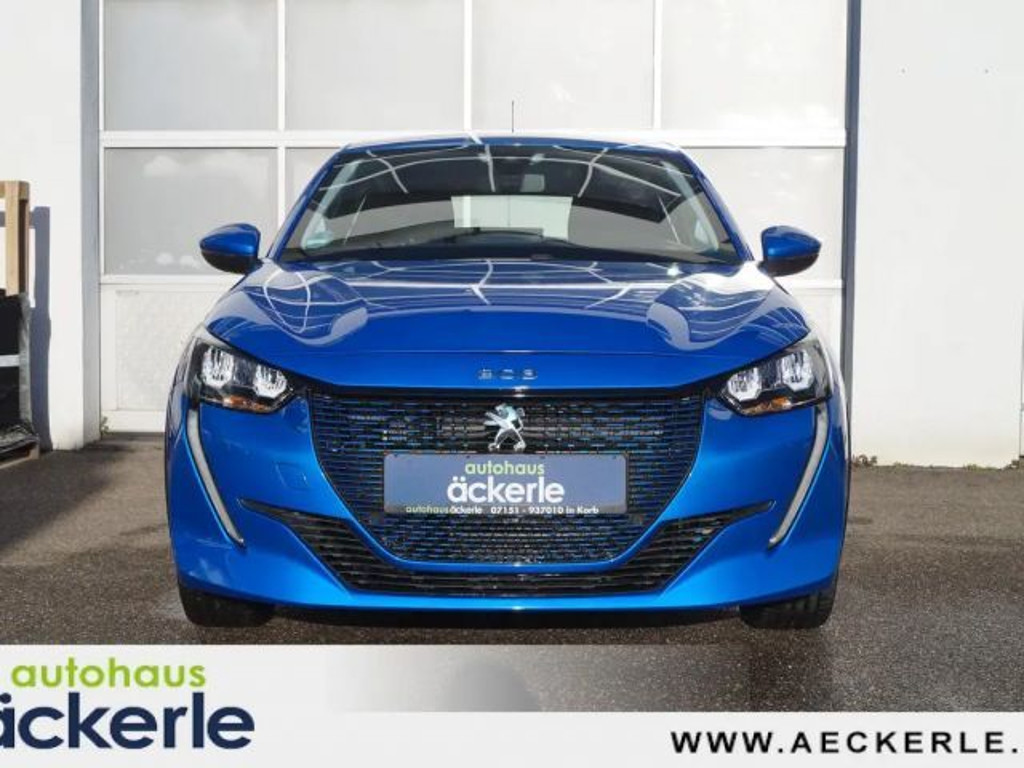 Peugeot e-208