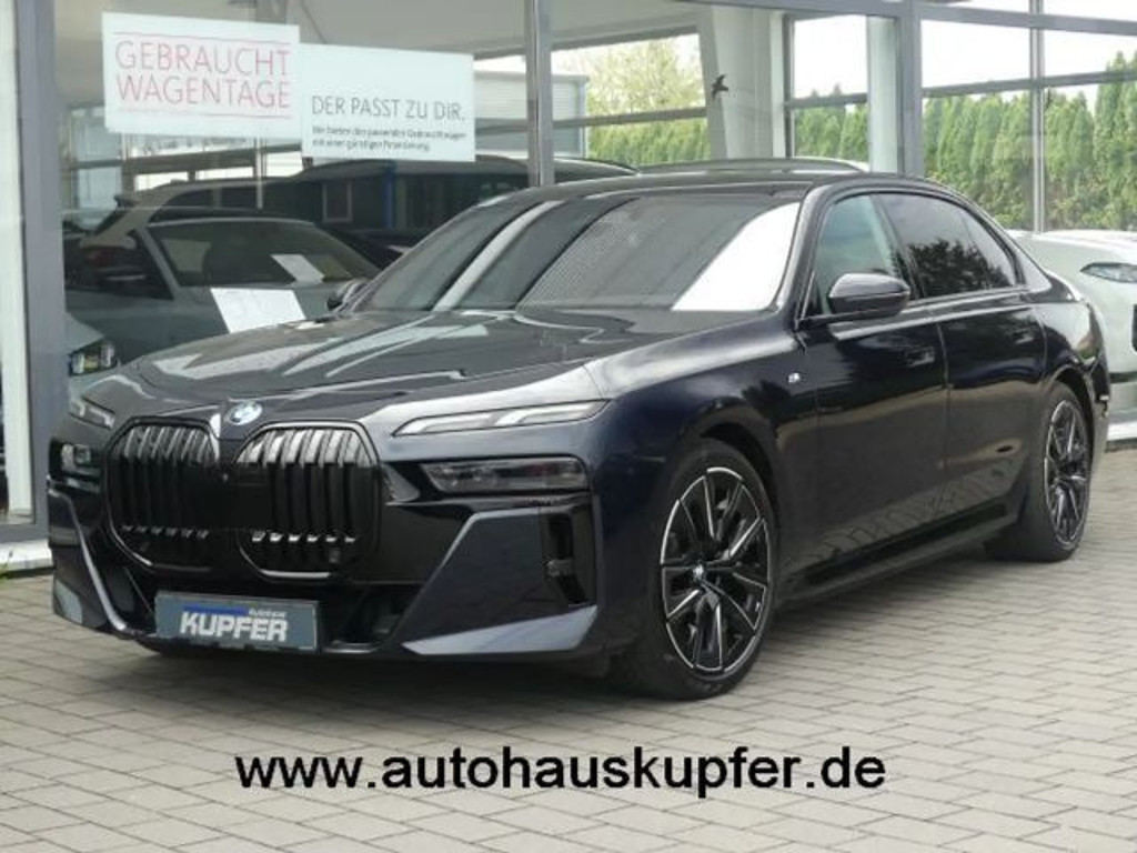 BMW i7 M-Sport Sedan