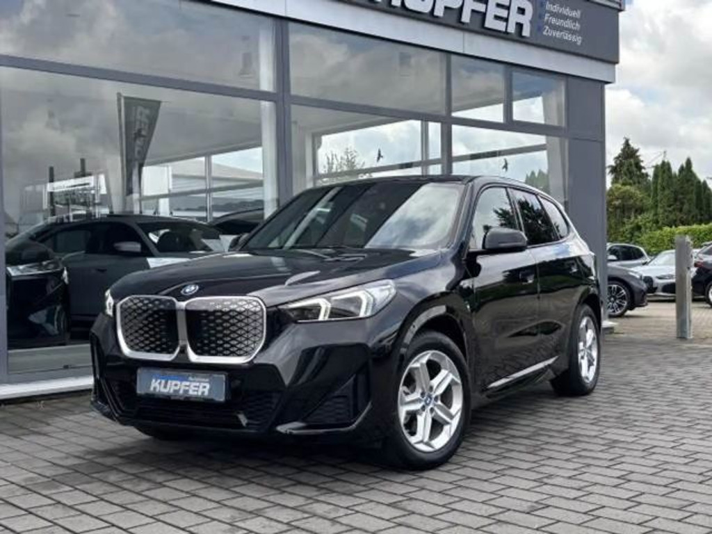 BMW X1 xDrive30 M Sportp. Pano° 360°-AHK°el.Sports.