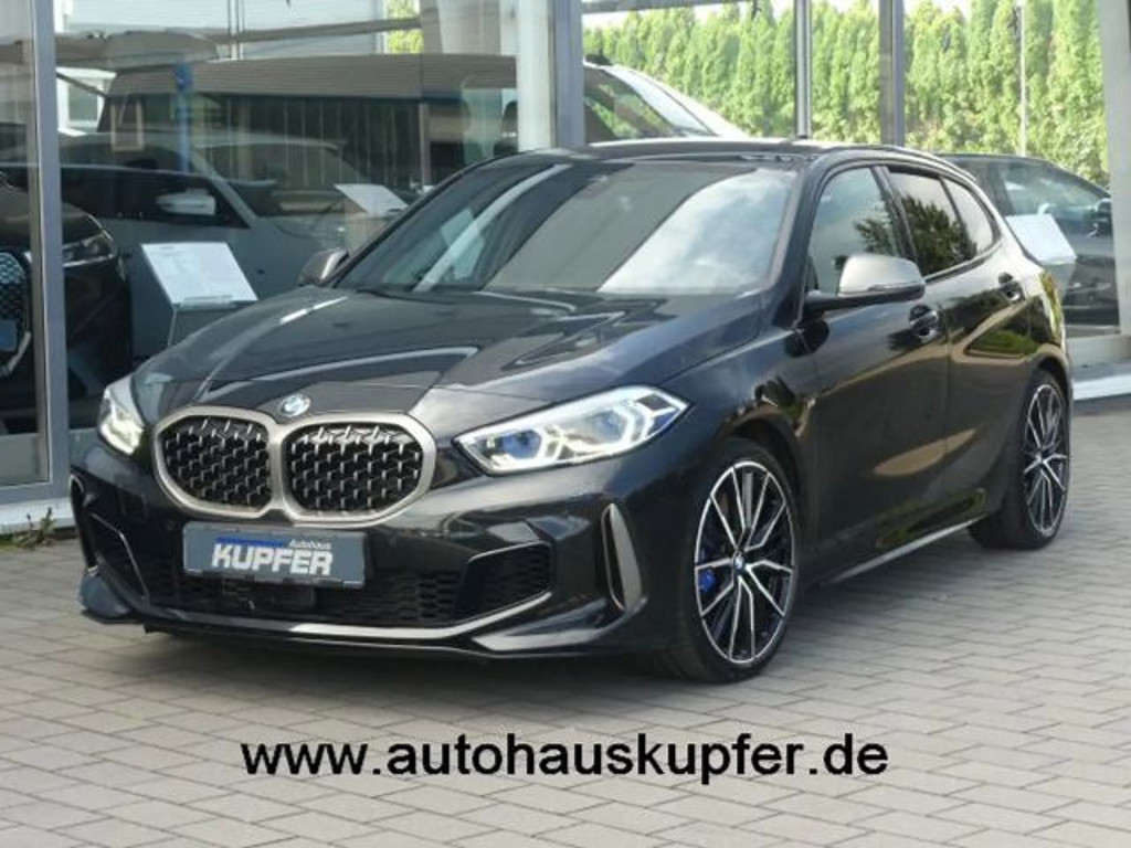BMW 1 Serie 135 M-Sport xDrive Sedan 135i