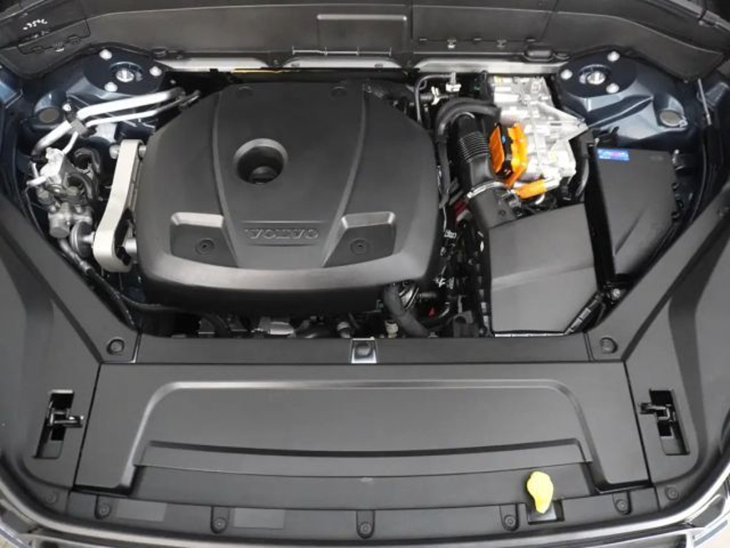 Volvo XC90 AWD T8