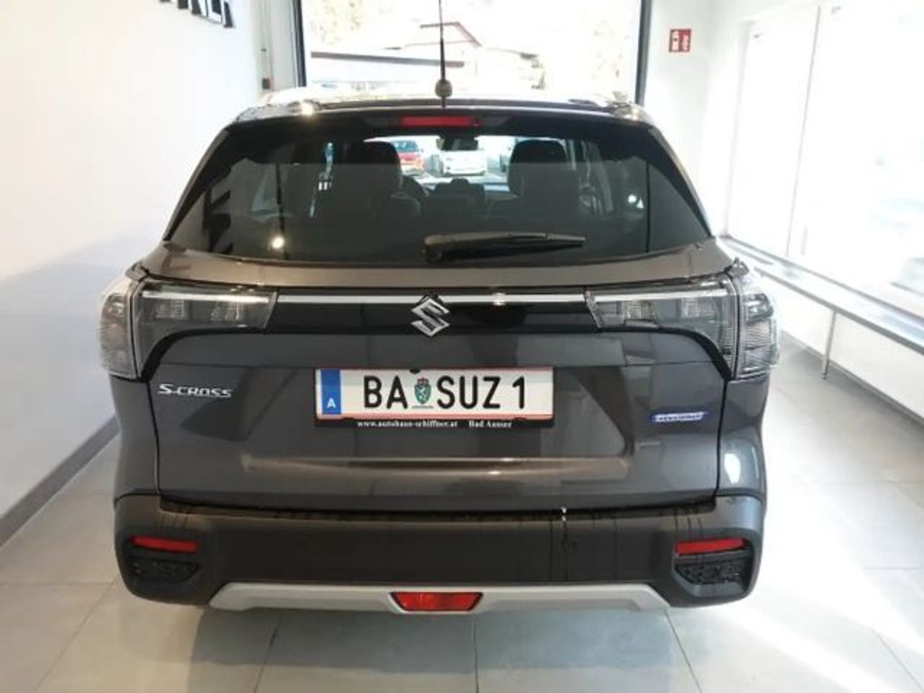 Suzuki S-Cross