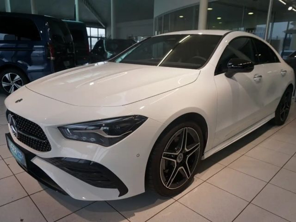 Mercedes-Benz CLA-Klasse CLA 180 AMG Line Coupé