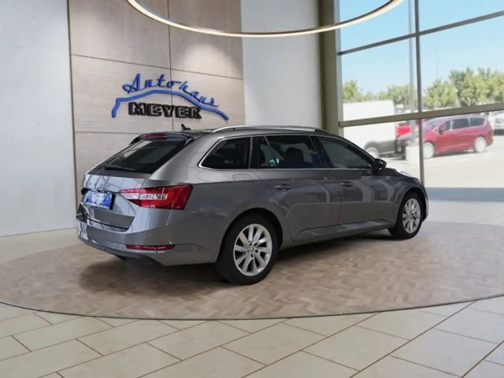 Skoda Superb Combi