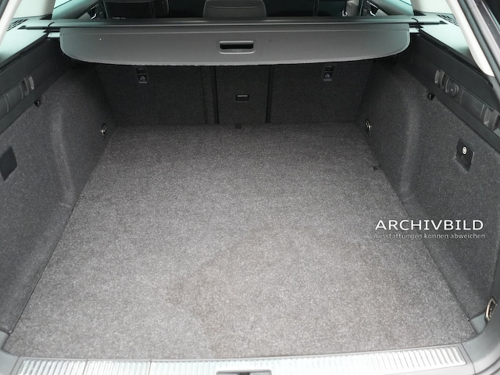 Skoda Superb Ambition Combi iV