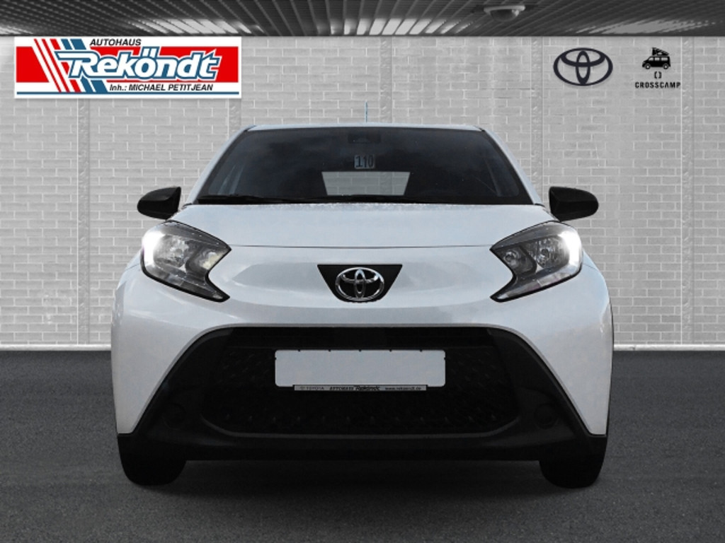 Toyota Aygo X Business 5-deurs Basis