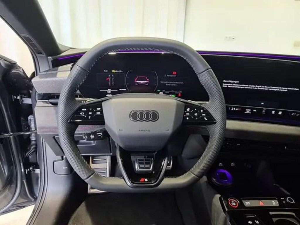 Audi S6 e-tron