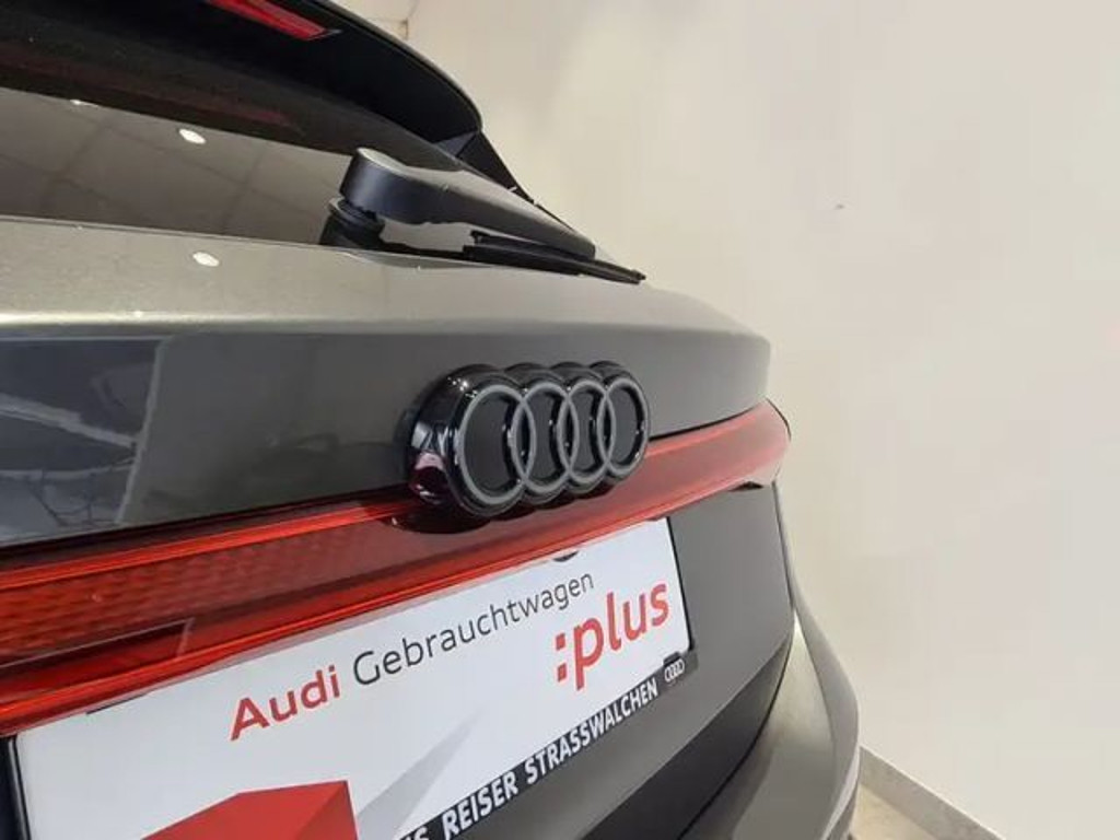 Audi S6 e-tron