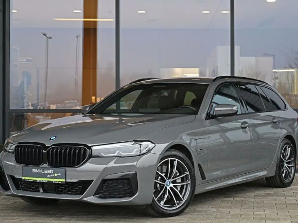 BMW 5 Serie 530 M-Sport xDrive Touring 530e