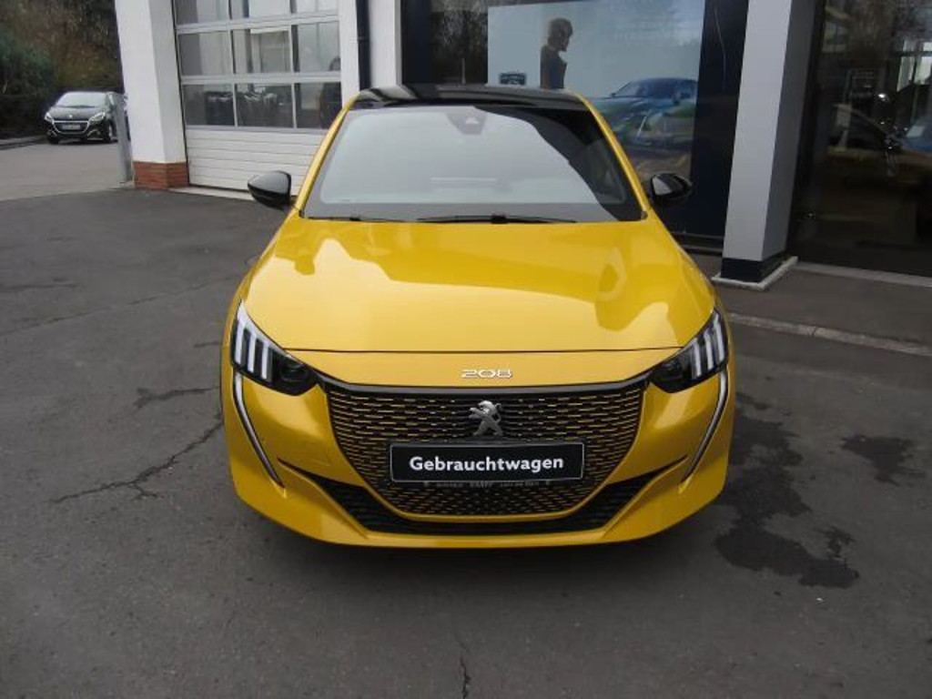 Peugeot e-208