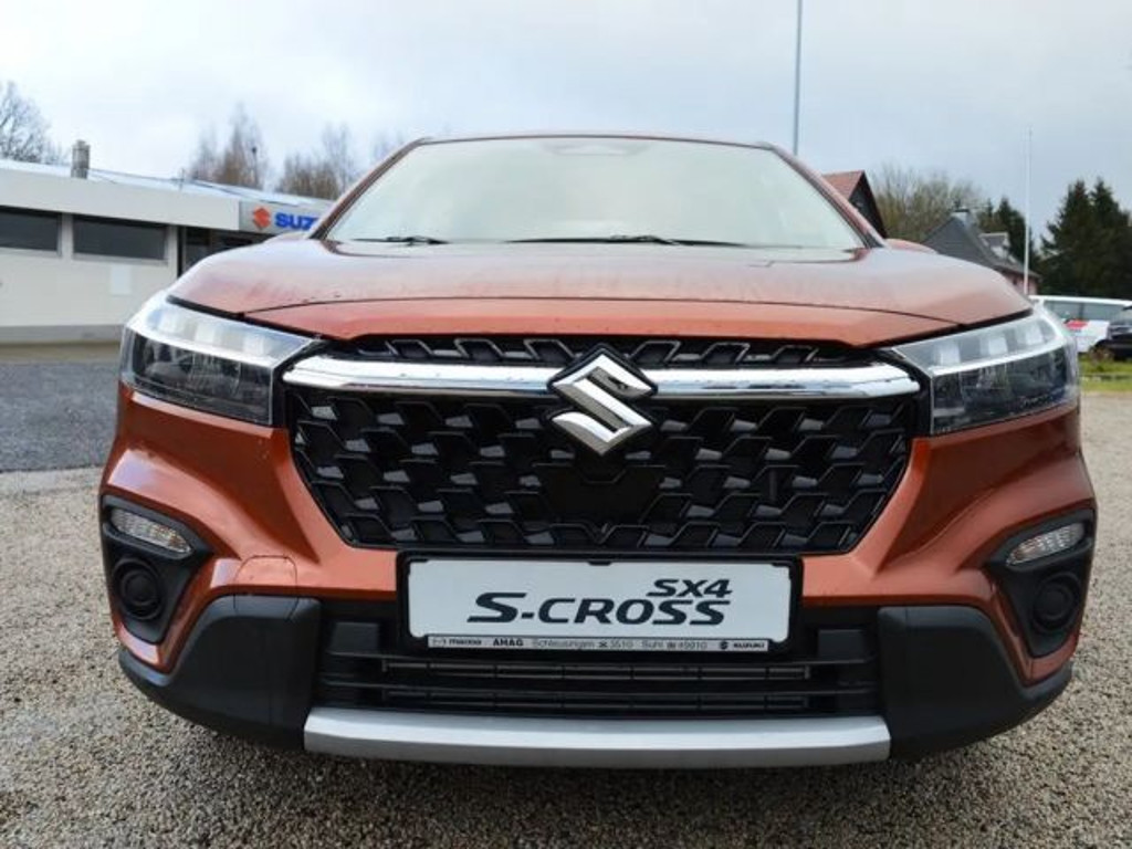 Suzuki S-Cross