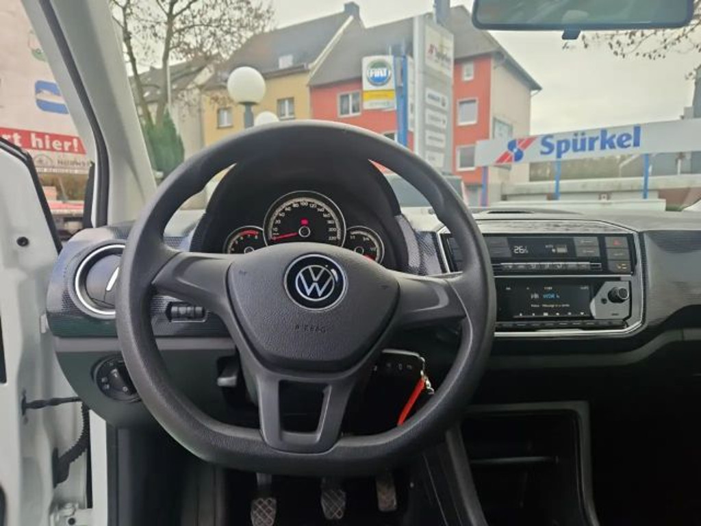 Volkswagen up!