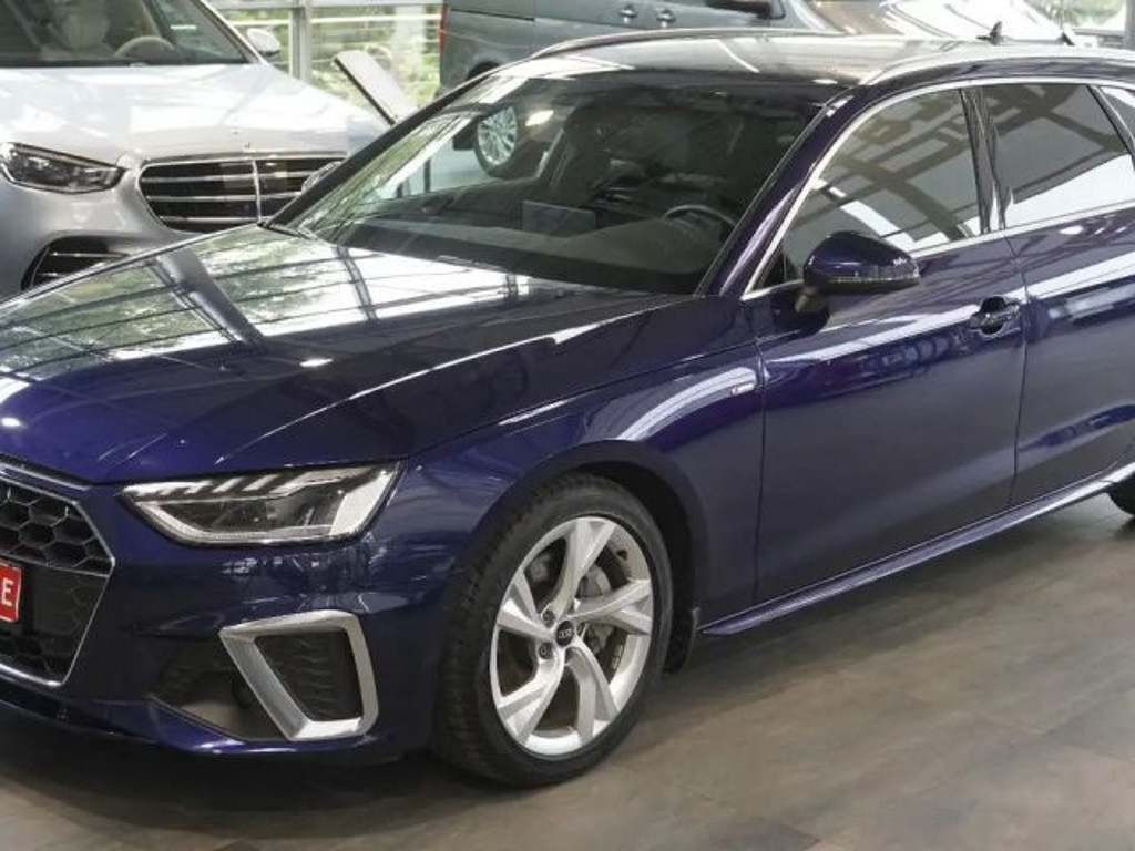 Audi A4 Avant Quattro S-Line 40 TFSI