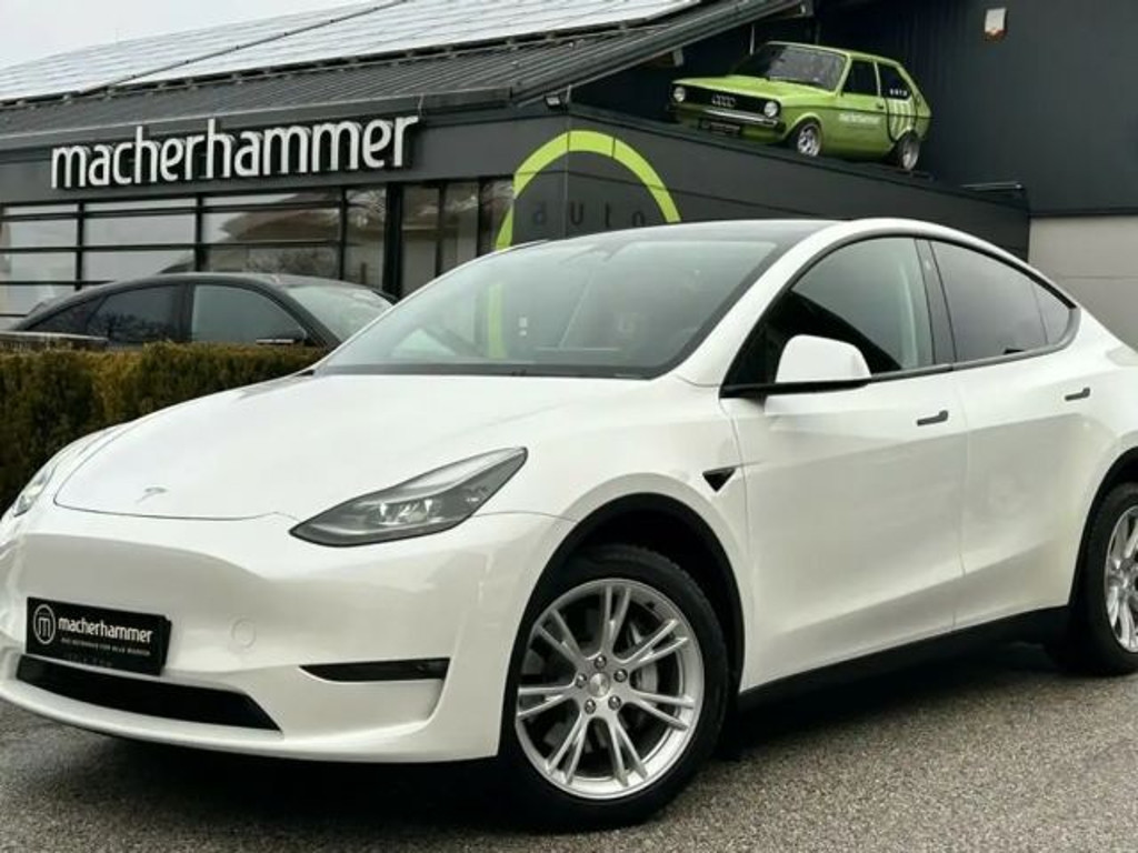 Tesla Model Y Long Range Dual Motor AWD