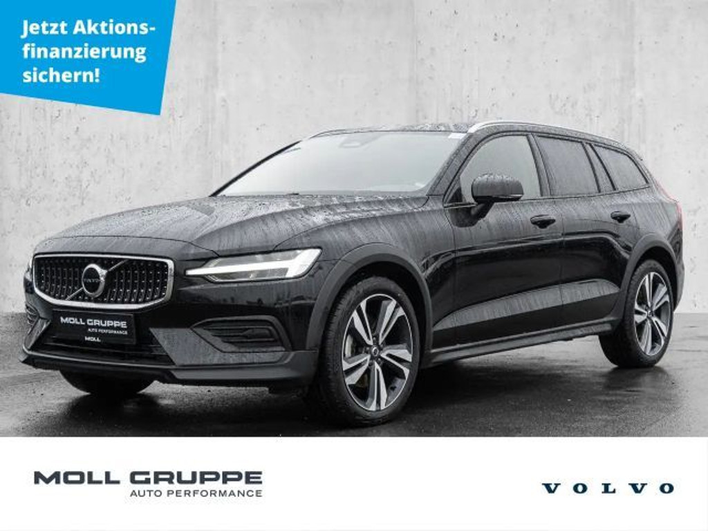 Volvo V60 Cross Country AWD Plus