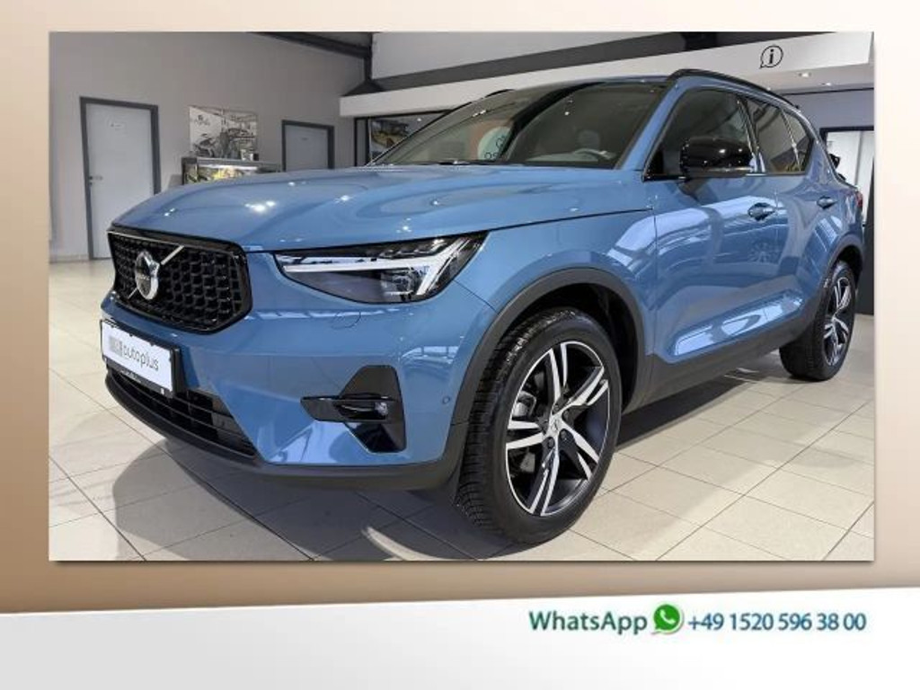 Volvo XC40 Plus Dark
