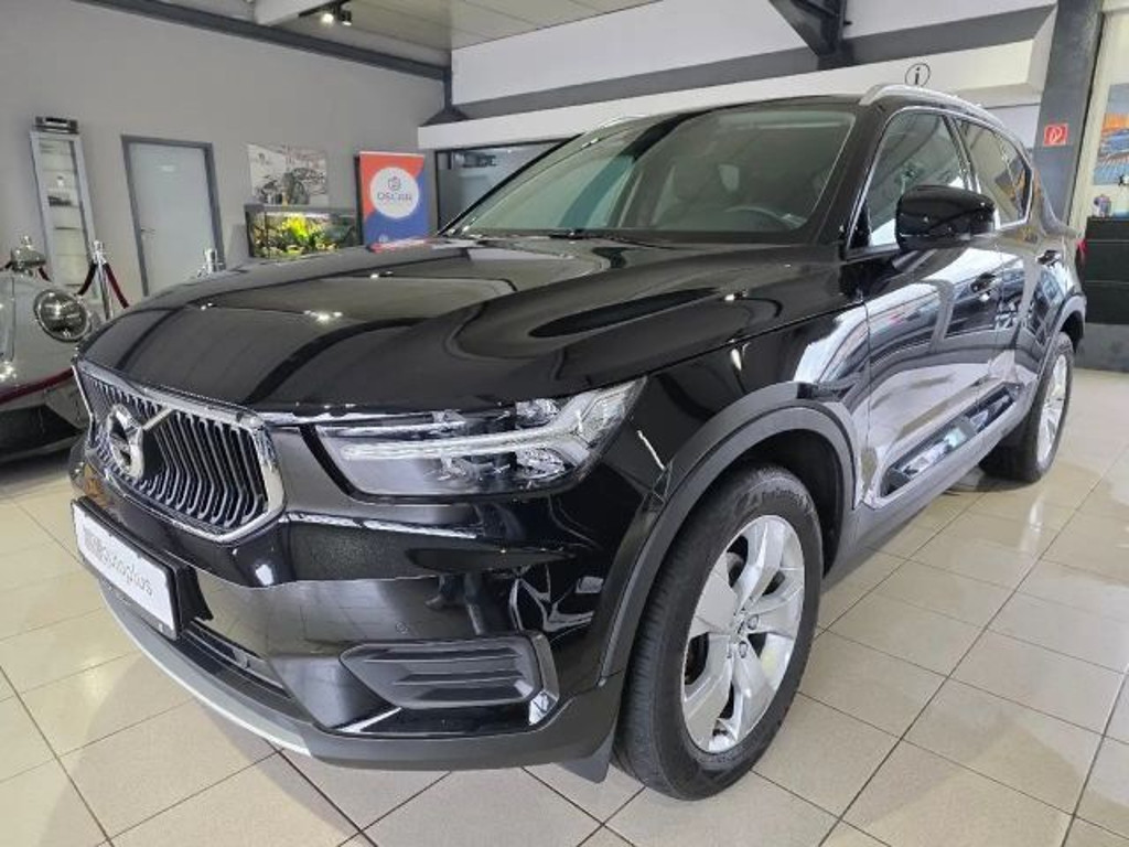 Volvo XC40 Momentum T3