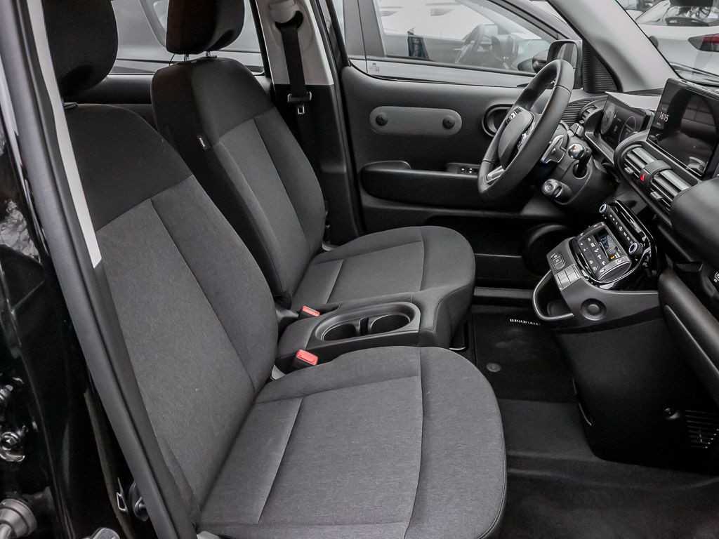 Hyundai INSTER Select