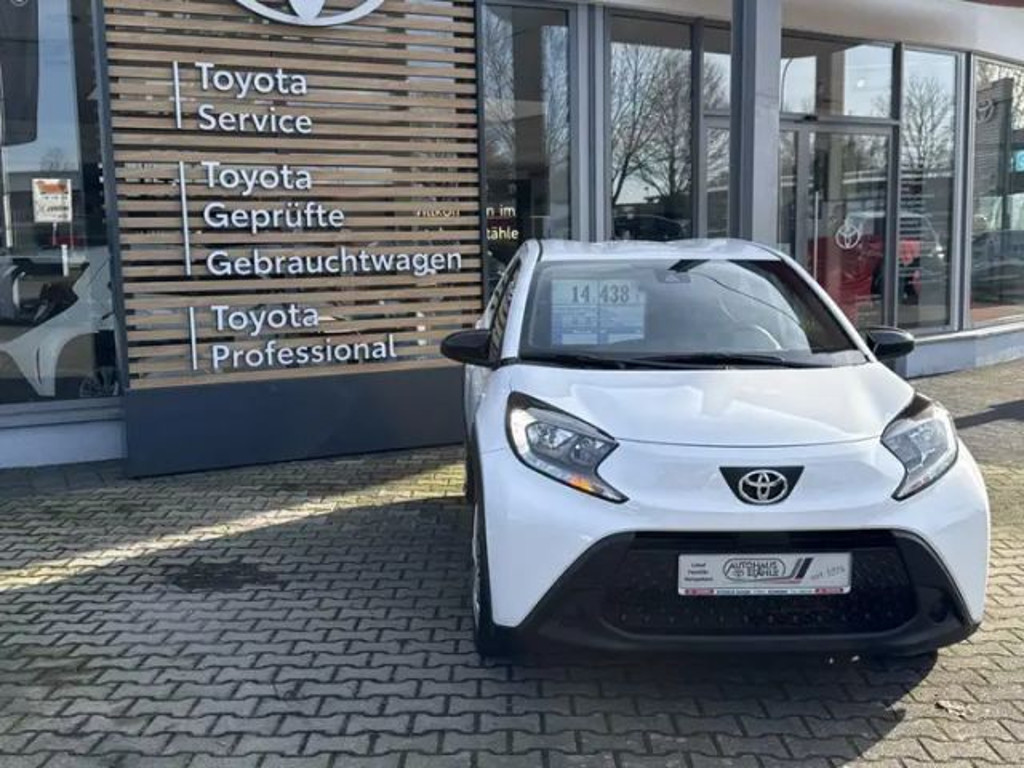 Toyota Aygo X Hatchback X-play Play