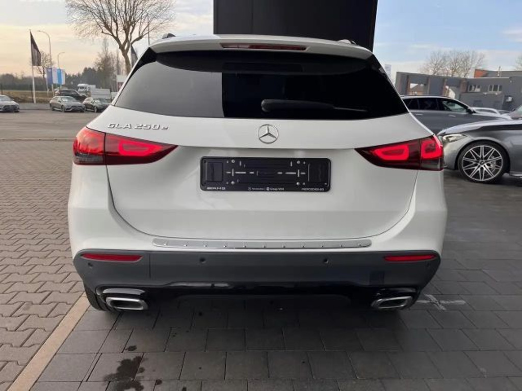 Mercedes-Benz GLA-Klasse