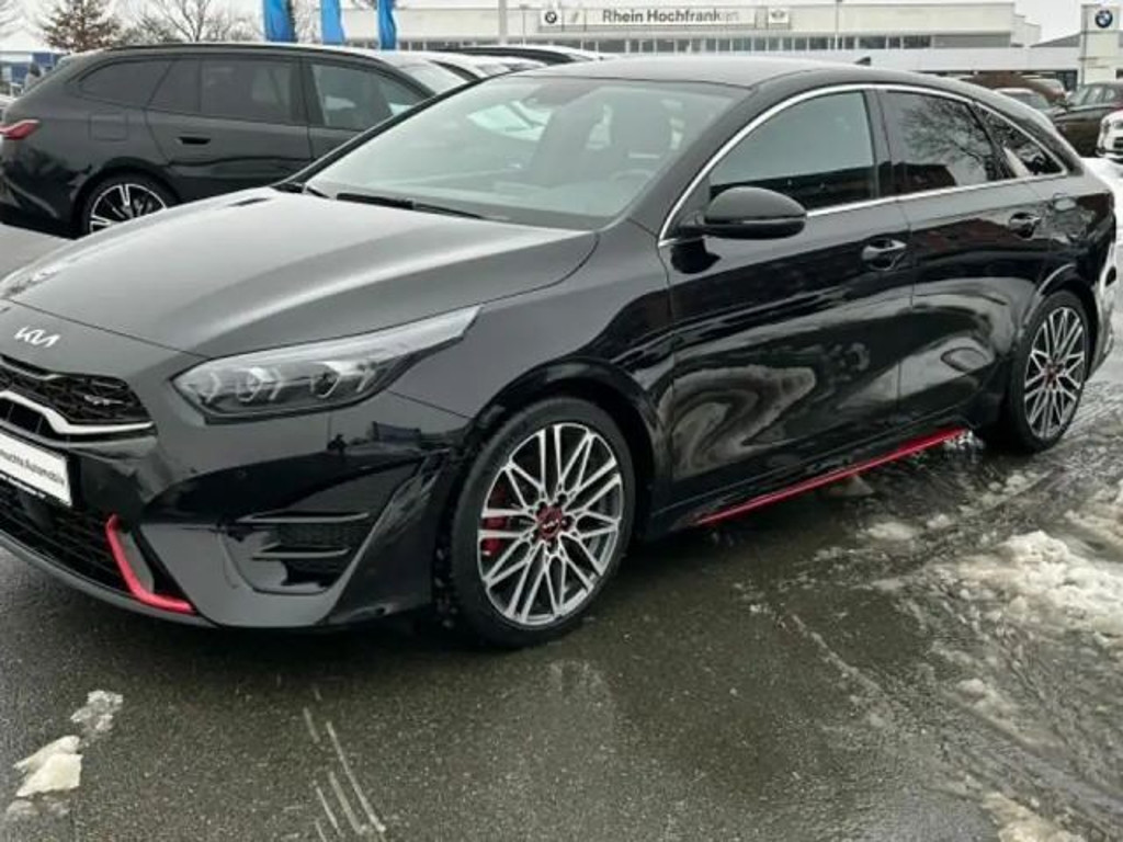 Kia ProCeed