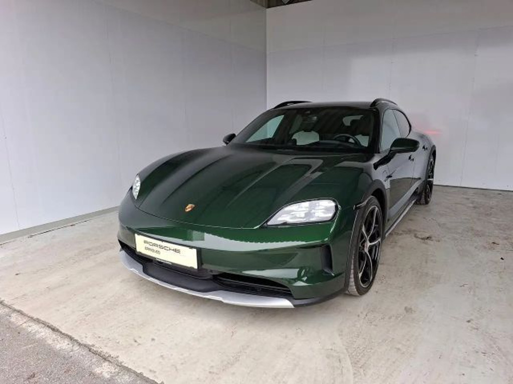 Porsche Taycan Cross Turismo 4